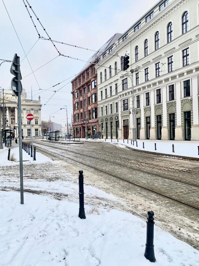 Apartament Good Morning Wroclaw 1 Pietro - Klima - 100M Rynek - Netflix - Parking W Cenie ภายนอก รูปภาพ