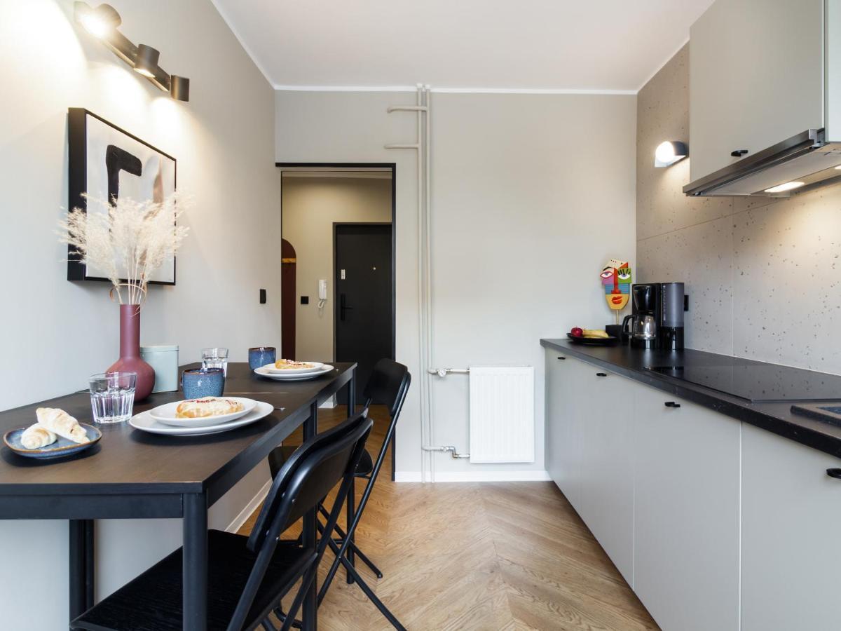 Apartament Good Morning Wroclaw 1 Pietro - Klima - 100M Rynek - Netflix - Parking W Cenie ภายนอก รูปภาพ